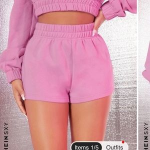 🍒PINK SWEAT SHORTS - SIZE SMALL